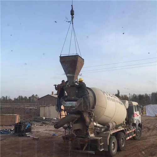 回民区“精准瞄准”—— 吊车的 “定位导航” 技术